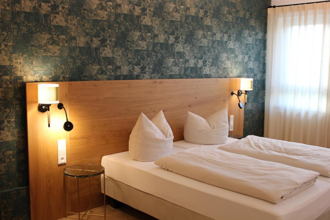 Hotel Poellners 20 Min Von Muenchen Hbf Petershausen Екстериор снимка