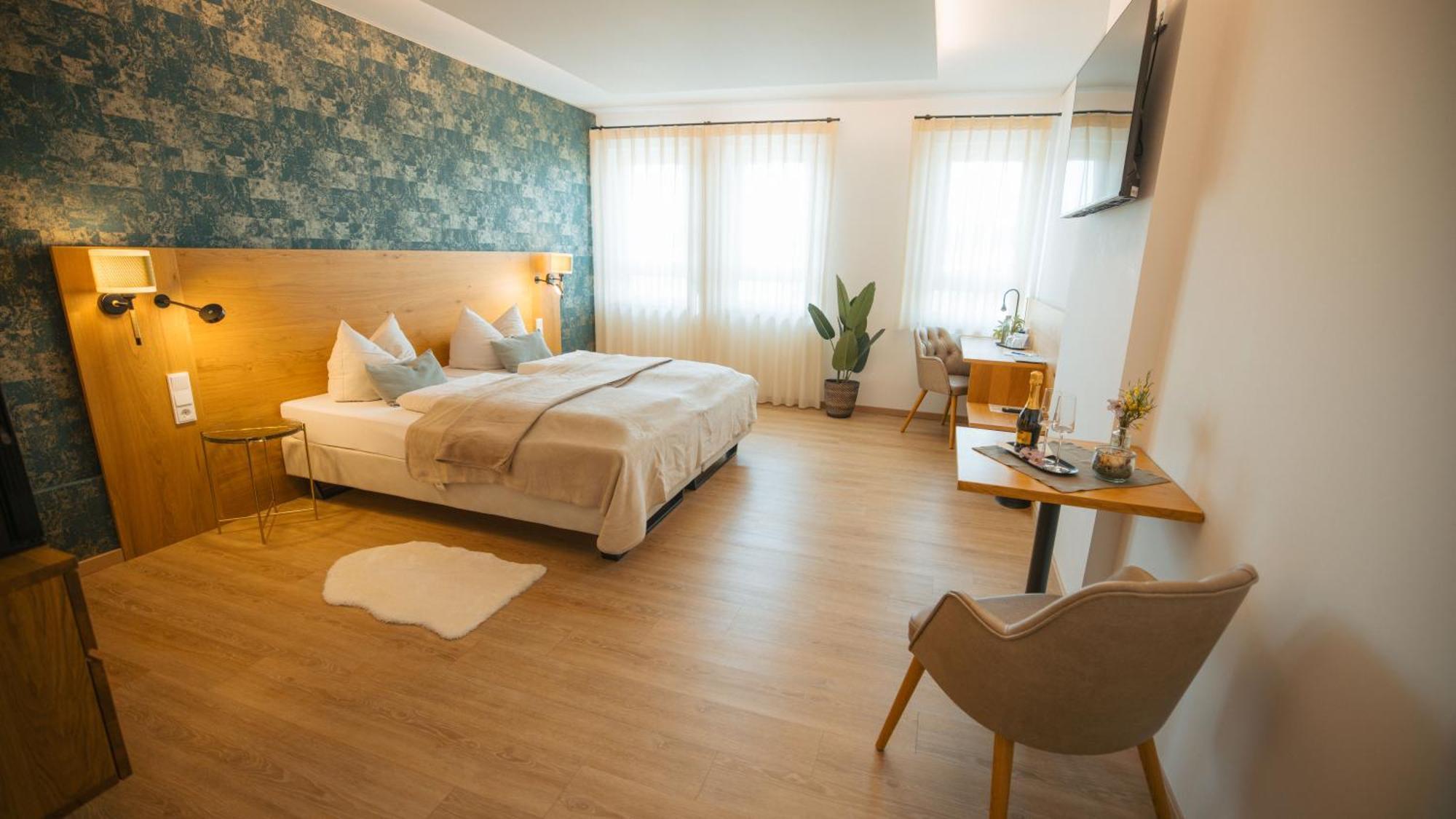 Hotel Poellners 20 Min Von Muenchen Hbf Petershausen Екстериор снимка